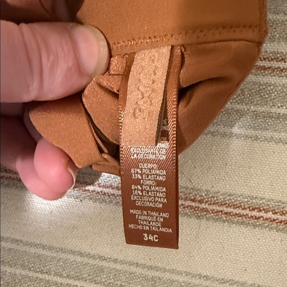 SKIMS Tan Underwire Bra - Picture 6 of 6
